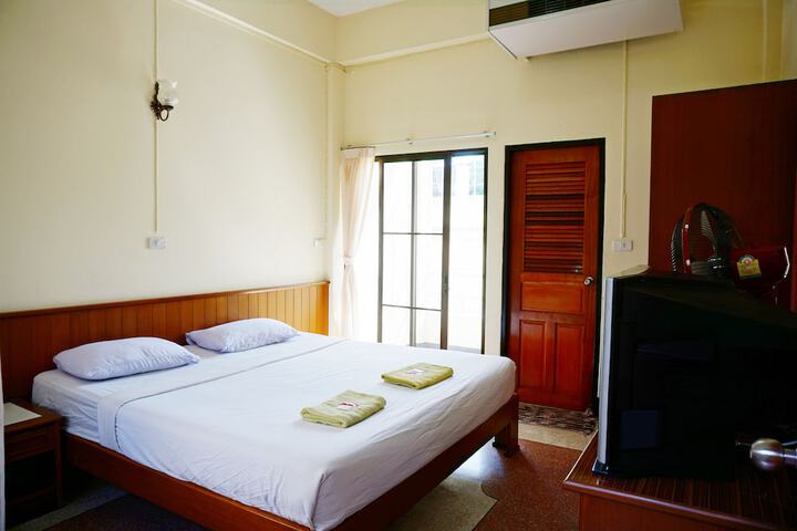 Room 7 of 21