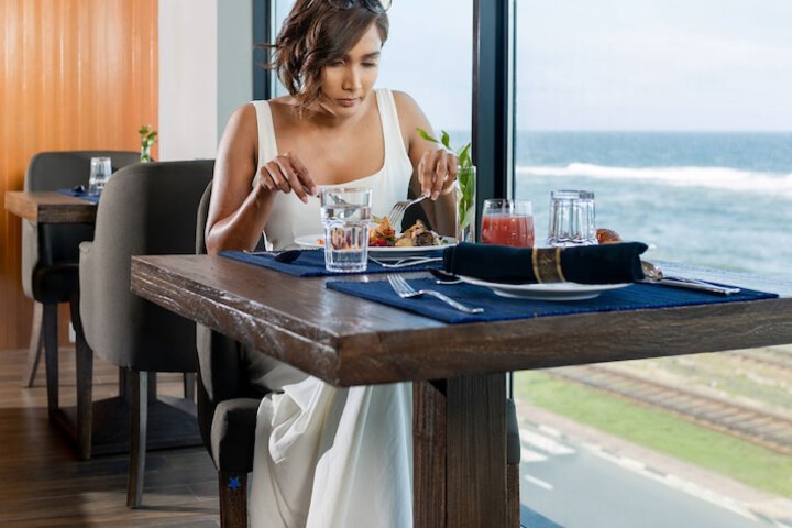 Dining 89 of 148