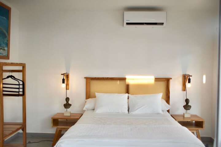 Room 2 of 34