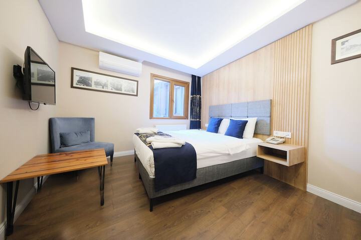 Room 19 of 38