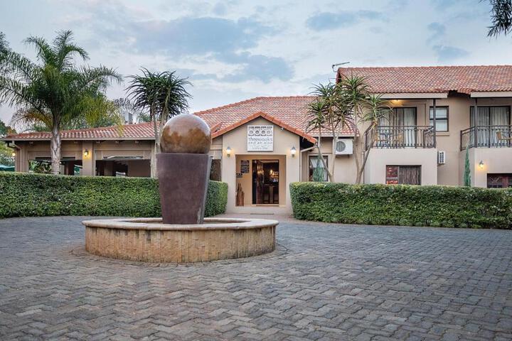 Image of Three Oaks and an Aloe Boutique Hotel
