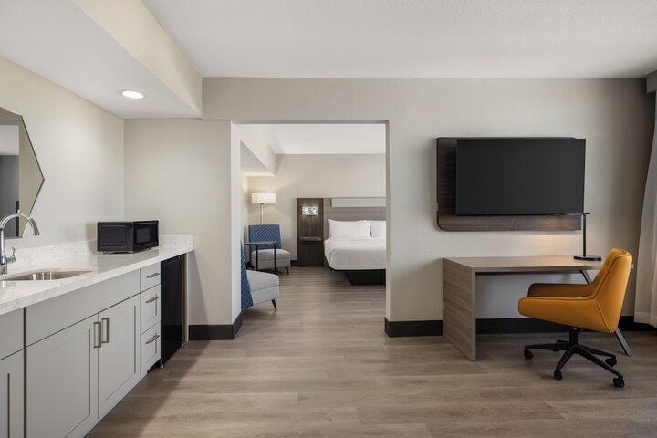 Room 7 of 49