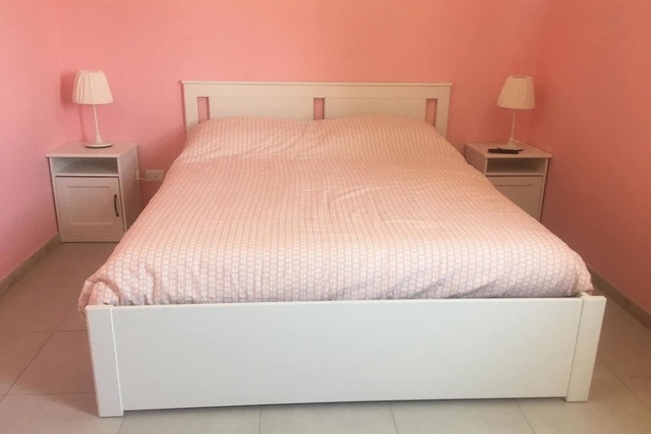 Room 3 of 10