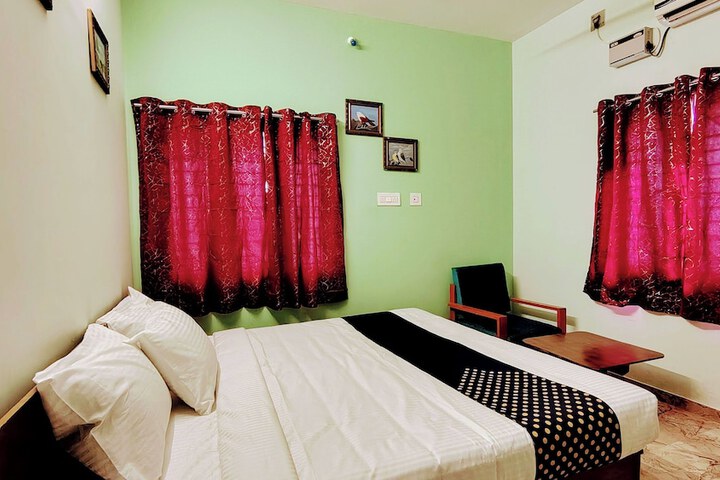 Room 28 of 63