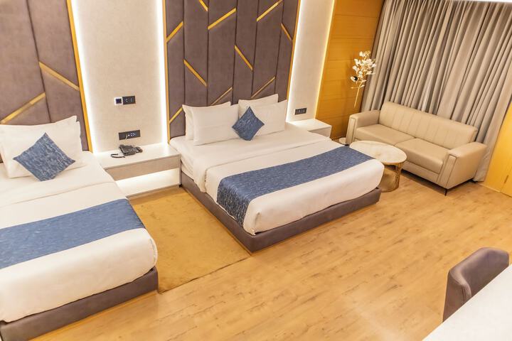 Room 69 of 221