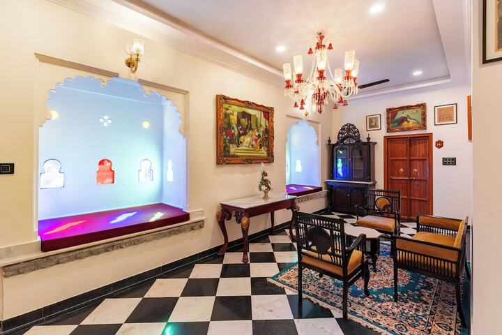Hotel Interior 4 of 97