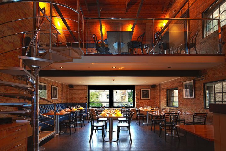 Dining 59 of 74
