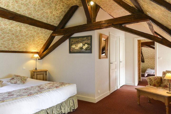 Room 8 of 97