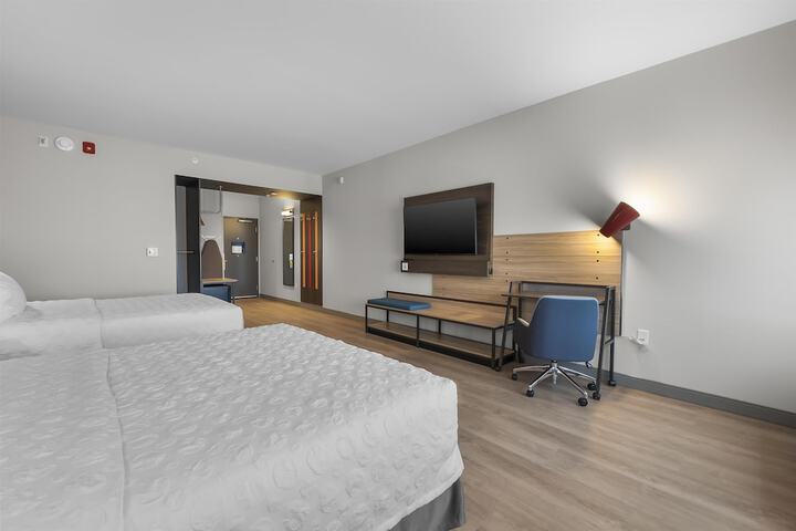 Room 15 of 39