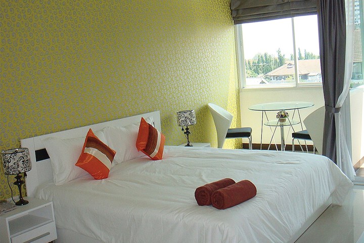 Room 10 of 44