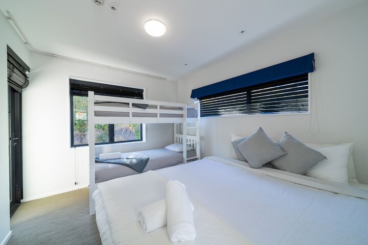 Room 3 of 17