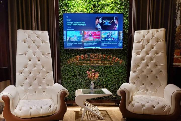 Hotel Holy City Ltd