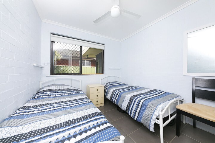 Room 3 of 8