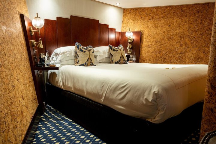 Room 21 of 67