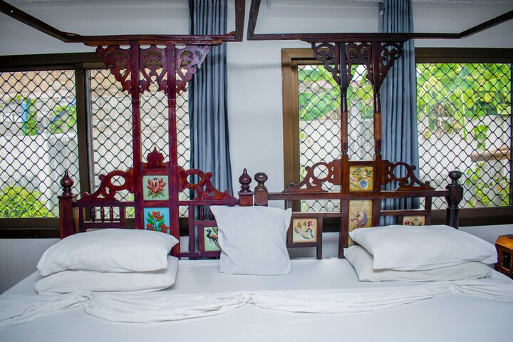 Room 40 of 89