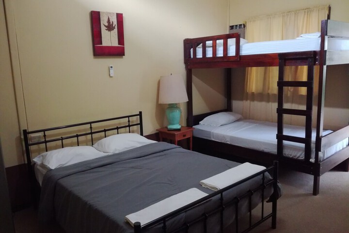 Room 5 of 40
