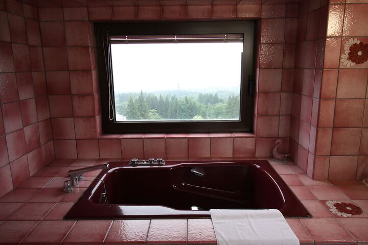 Room 33 of 71