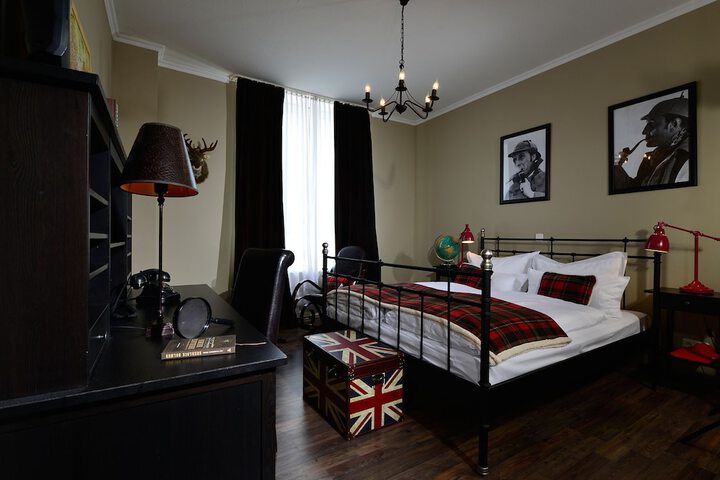 Room 7 of 41