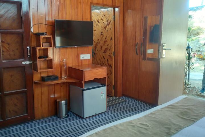 Room 42 of 75