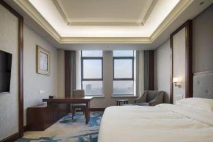 Room 21 of 23