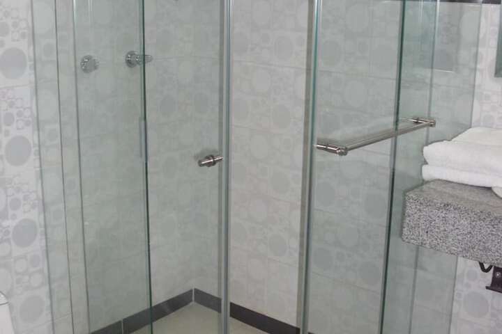 Room 42 of 47