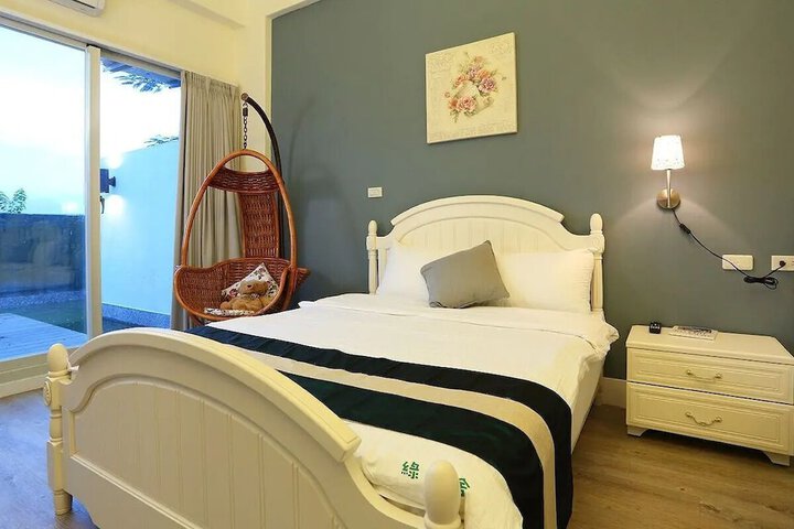 Room 10 of 60