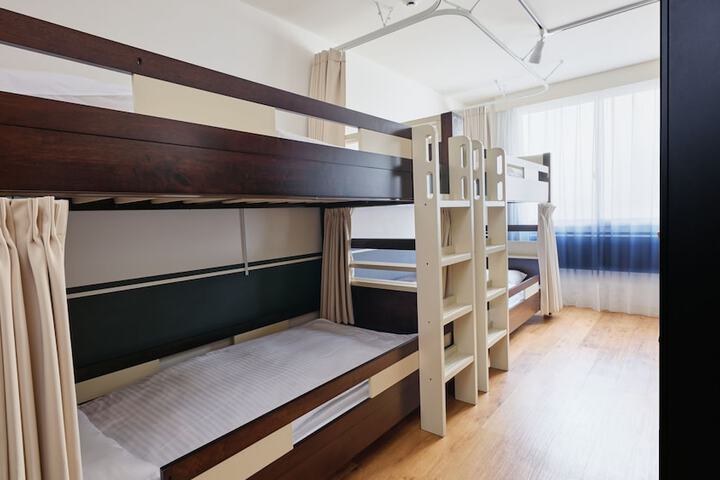 Room 52 of 131
