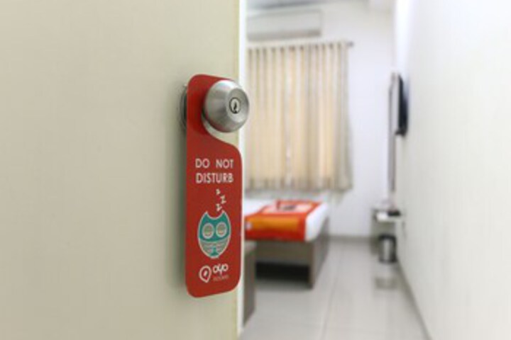 Room 16 of 21