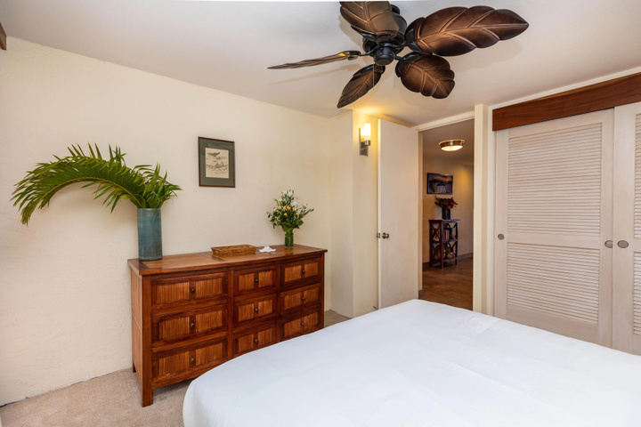 Room 5 of 25