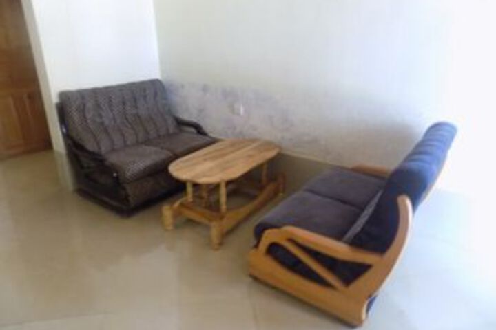 Lounge 17 of 67