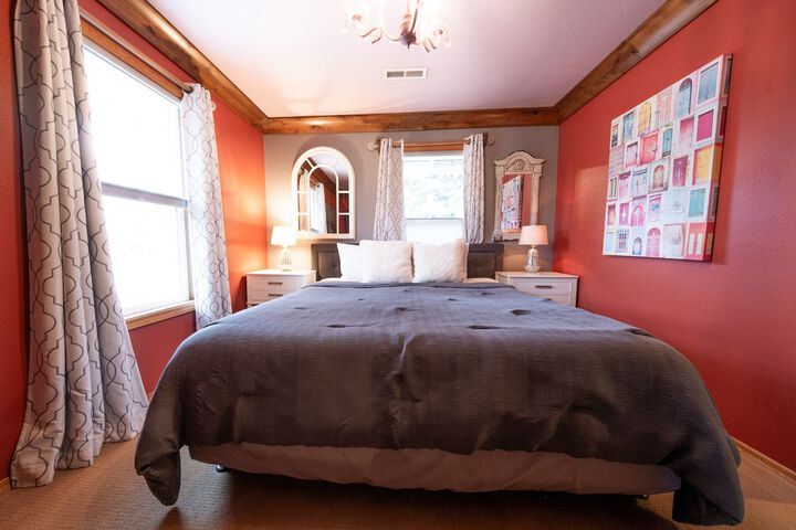 Room 43 of 60