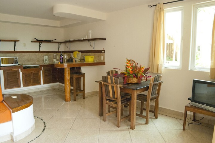 Room 4 of 73