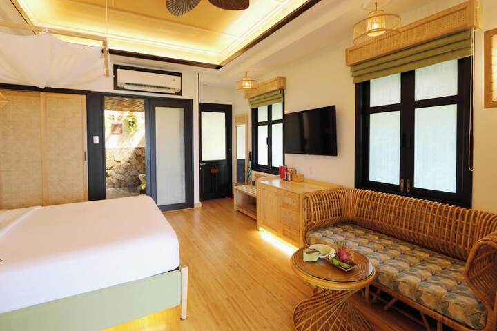 Room 28 of 181