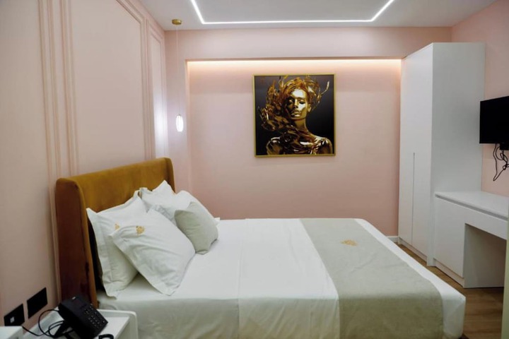 Room 5 of 35