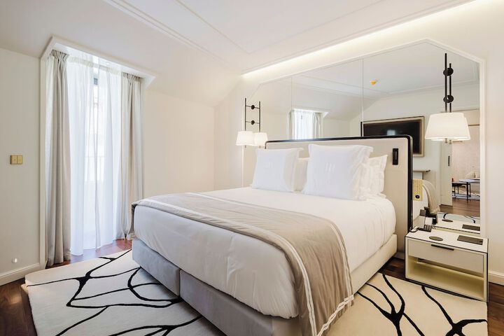 Room 15 of 150