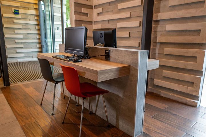 Business Center 53 of 67