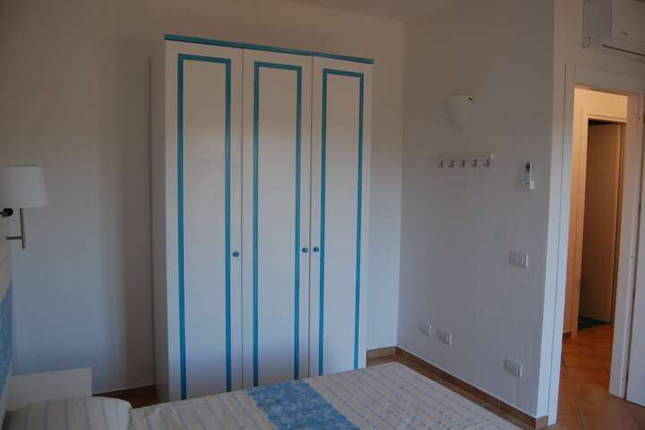 Room 65 of 100