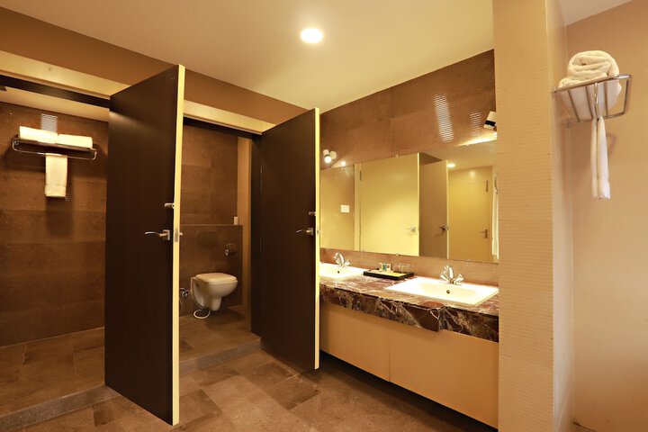 Room 34 of 67