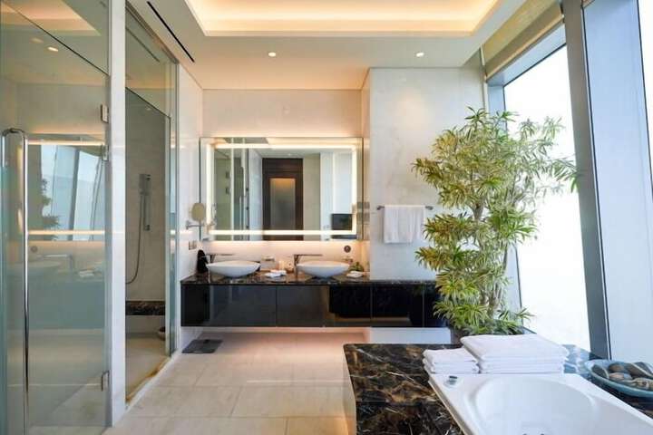 Room 54 of 71