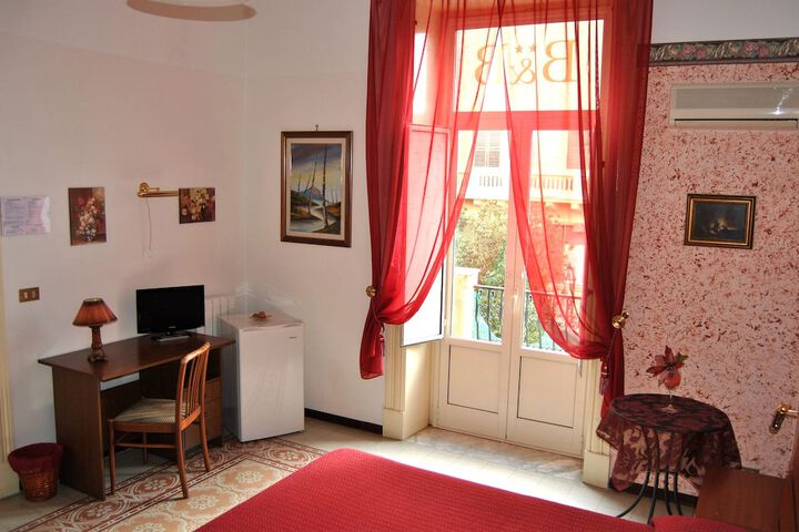 Room 17 of 60