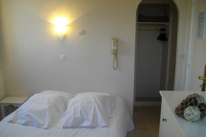 Room 19 of 45