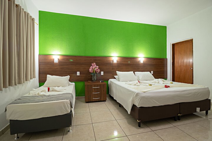 Room 15 of 141