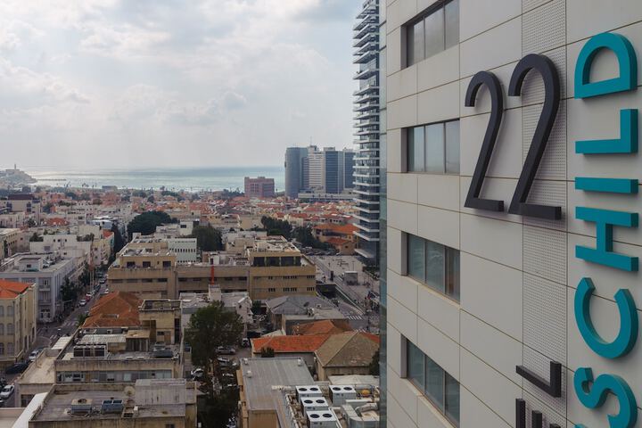 Hotel View 104 of 106