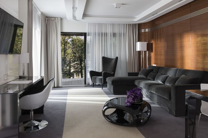 Room 21 of 95
