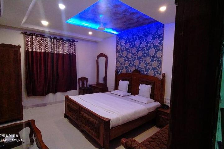Hotel Shalimar Executive Uran Islampur