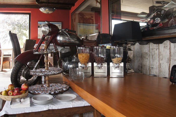 Breakfast/Coffee Service 56 of 77