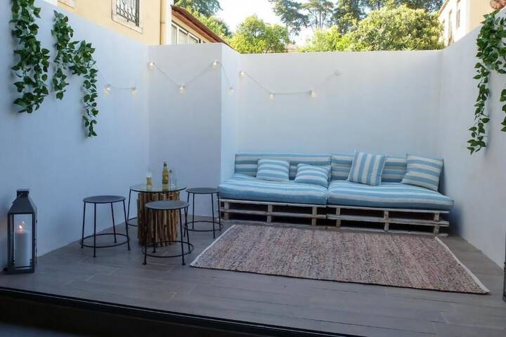 Terrace/Patio 13 of 14