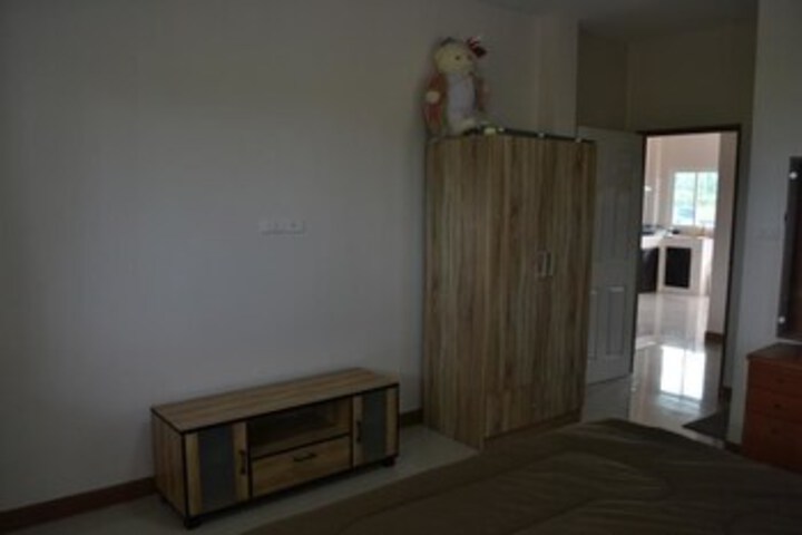 Room 11 of 15