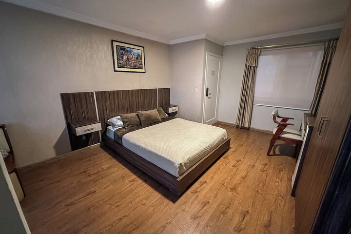 Room 39 of 144