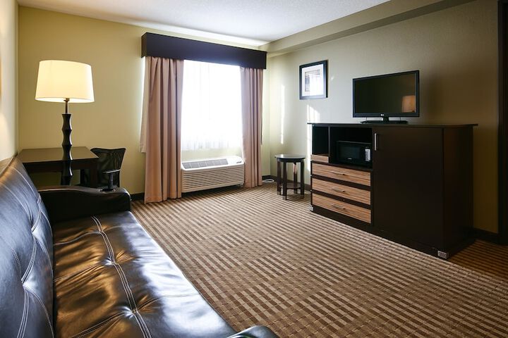 Room 22 of 35
